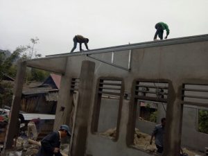 Neues Dach für Ban Trang